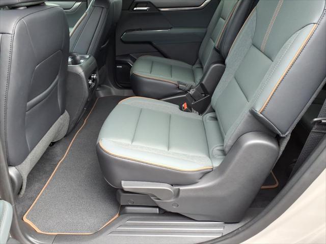 2026 GMC Acadia AT4 AWD