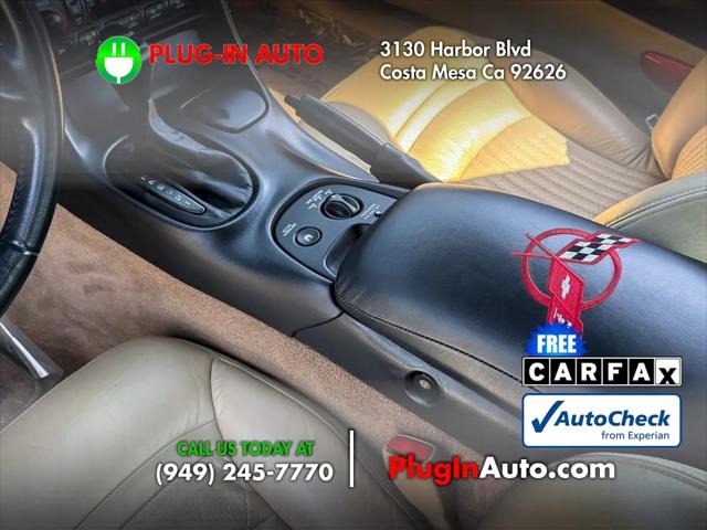 2001 Chevrolet Corvette Base