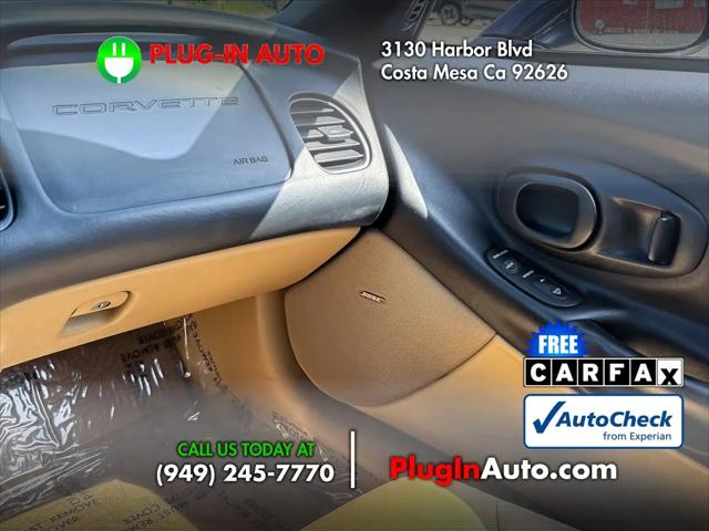 2001 Chevrolet Corvette Base