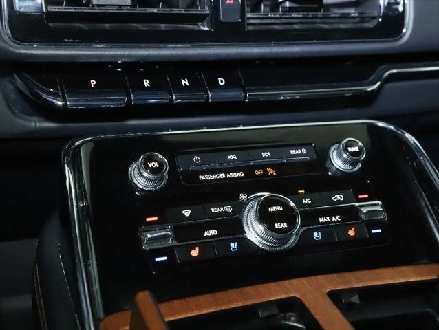 2023 Lincoln Navigator Black Label