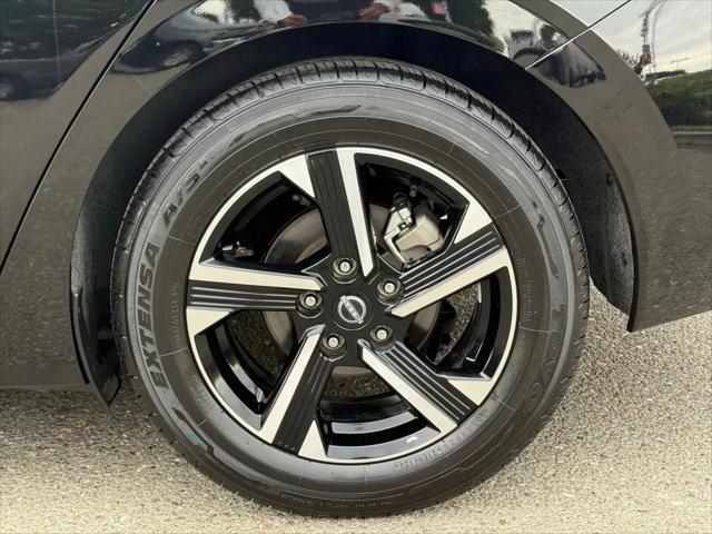 2024 Nissan Sentra SV Xtronic CVT