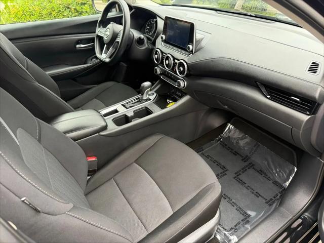2024 Nissan Sentra SV Xtronic CVT