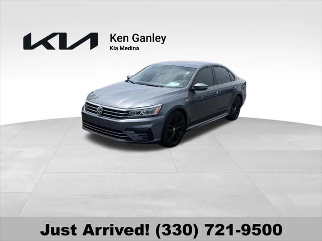 2018 Volkswagen Passat 2.0T R-Line for sale in Medina, OH