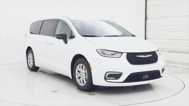 2024 Chrysler Pacifica Touring L for sale in Tallahassee, FL