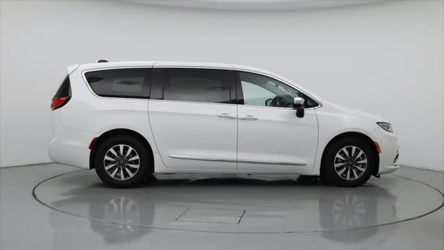 2023 Chrysler Pacifica Hybrid Limited