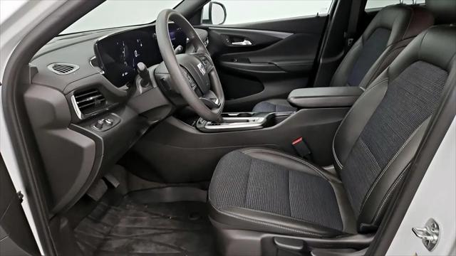2025 Buick NV Preferred FWD