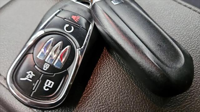 2025 Buick NV Preferred FWD