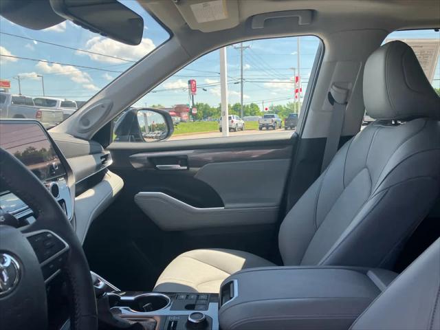 2025 Toyota Highlander Limited