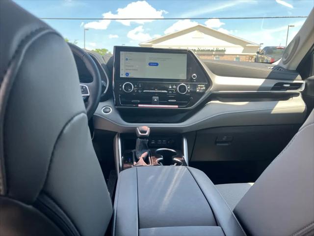 2025 Toyota Highlander Limited