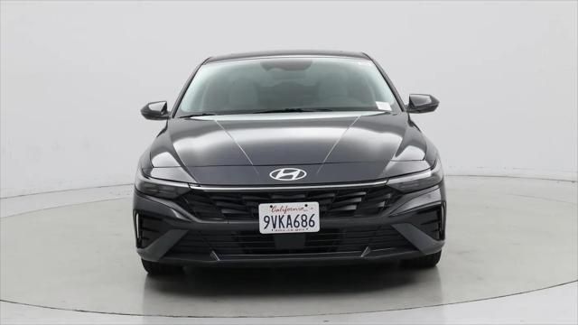 2025 Hyundai Elantra Hybrid Limited