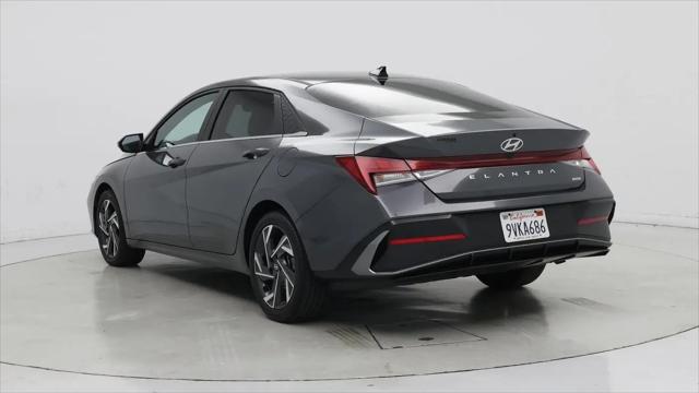 2025 Hyundai Elantra Hybrid Limited