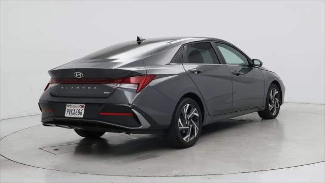 2025 Hyundai Elantra Hybrid Limited