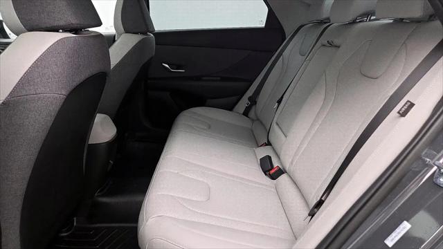 2025 Hyundai Elantra Hybrid Limited