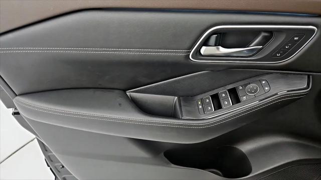 2021 Nissan Rogue Platinum FWD