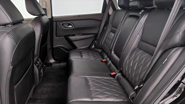 2021 Nissan Rogue Platinum FWD