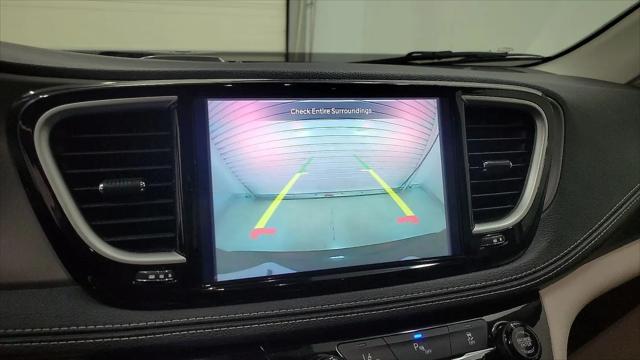 2023 Chrysler Pacifica Hybrid Touring L