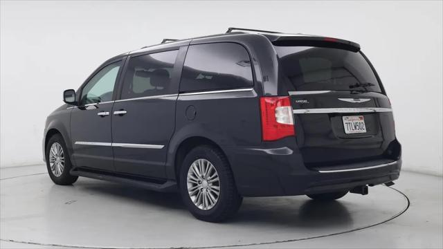 2016 Chrysler Town & Country Touring-L Anniversary Edition