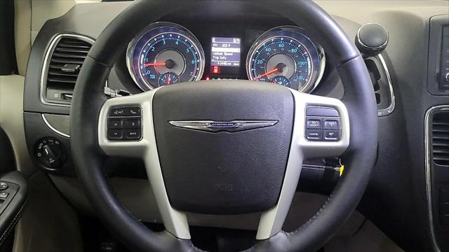 2016 Chrysler Town & Country Touring-L Anniversary Edition