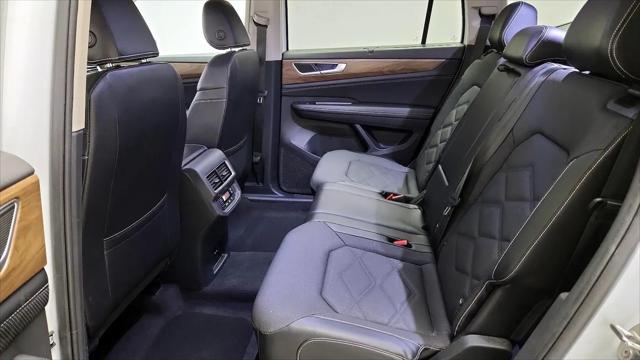 2024 Volkswagen Atlas 2.0T SE w/Technology
