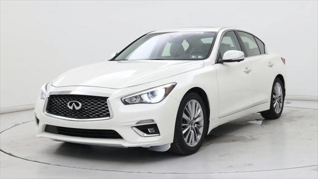 2022 INFINITI Q50 LUXE AWD