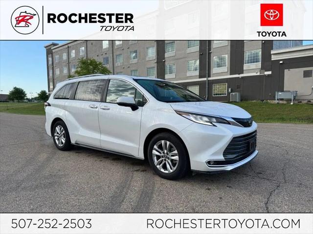 2025 Toyota Sienna Limited for sale in Rochester, MN