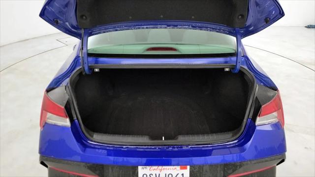 2024 Hyundai Elantra SE