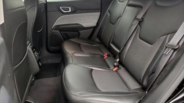 2022 Jeep Compass Latitude FWD