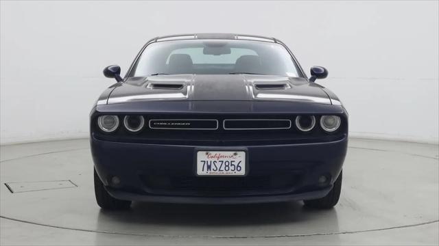 2016 Dodge Challenger SXT Plus