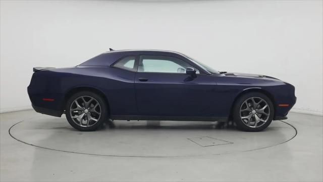 2016 Dodge Challenger SXT Plus