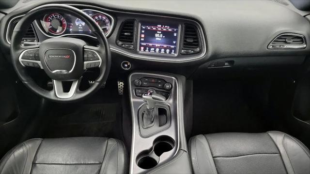 2016 Dodge Challenger SXT Plus