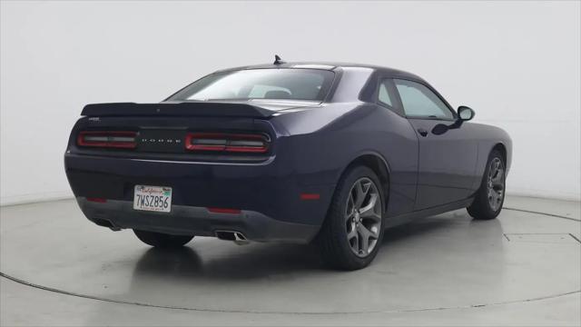 2016 Dodge Challenger SXT Plus