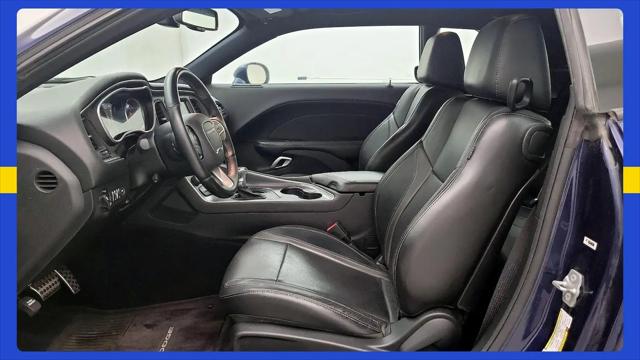 2016 Dodge Challenger SXT Plus