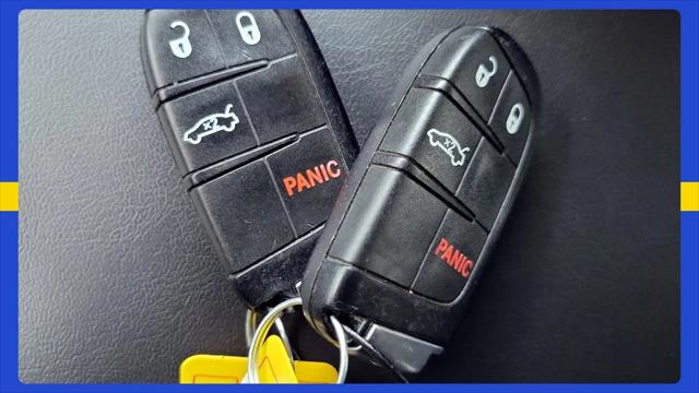 2016 Dodge Challenger SXT Plus