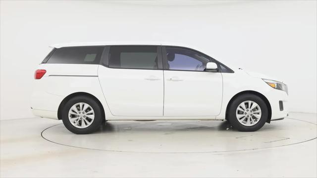 2017 Kia Sedona LX