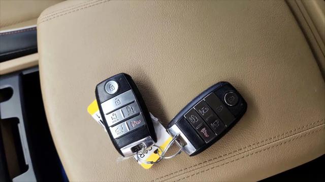 2017 Kia Sedona LX