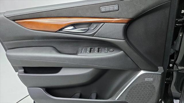 2019 Cadillac Escalade Standard