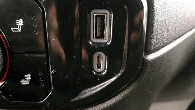 2022 Chevrolet Silverado 1500 4WD Crew Cab Short Bed LT with 2FL