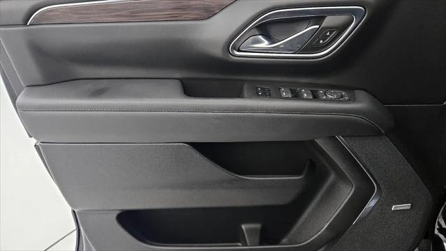 2023 Chevrolet Suburban 4WD LT