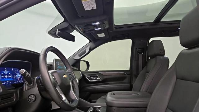 2023 Chevrolet Suburban 4WD LT