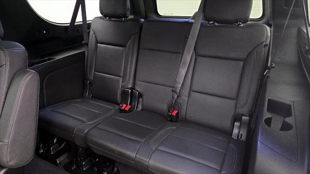 2023 Chevrolet Suburban 4WD LT