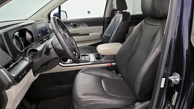 2023 Kia Carnival MPV LX Seat Package