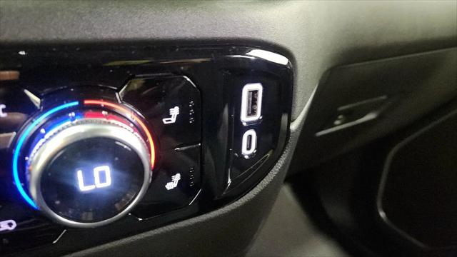 2024 GMC Sierra 1500 4WD Crew Cab Short Box Elevation with 3VL