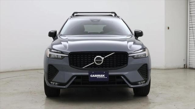 2023 Volvo XC60 B5 Plus Dark Theme