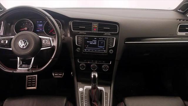 2017 Volkswagen Golf GTI SE 4-Door