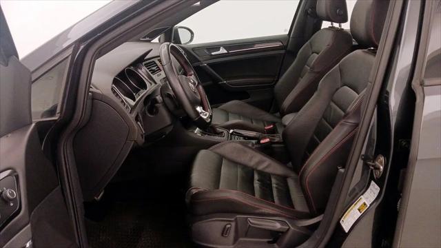 2017 Volkswagen Golf GTI SE 4-Door