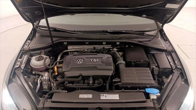 2017 Volkswagen Golf GTI SE 4-Door