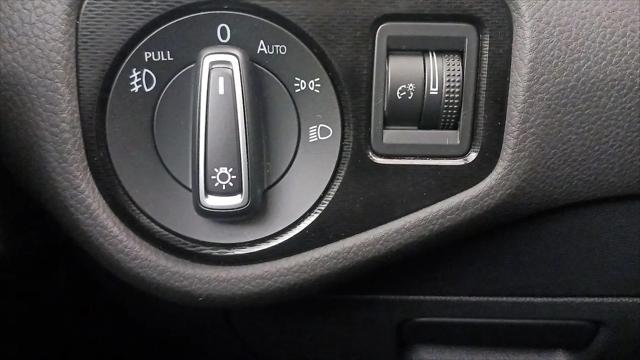 2017 Volkswagen Golf GTI SE 4-Door