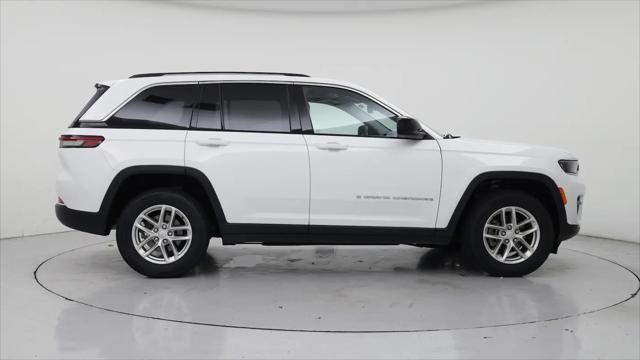 2023 Jeep Grand Cherokee Laredo 4x4