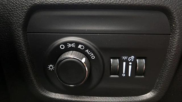 2023 Jeep Grand Cherokee Laredo 4x4