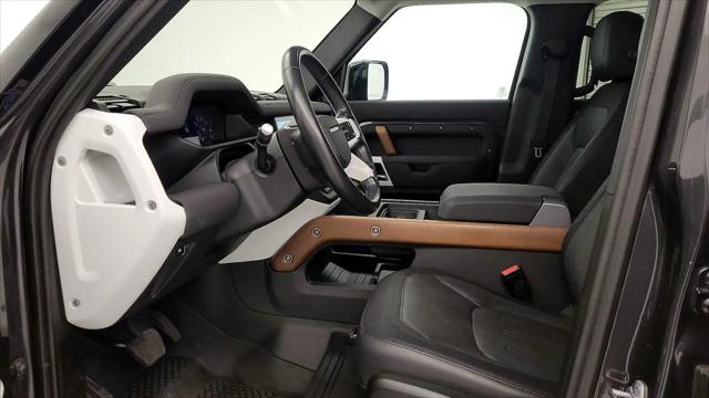 2022 Land Rover Defender 110 X-Dynamic SE